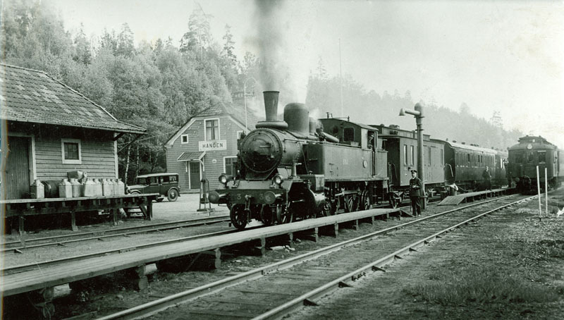 Handens Station