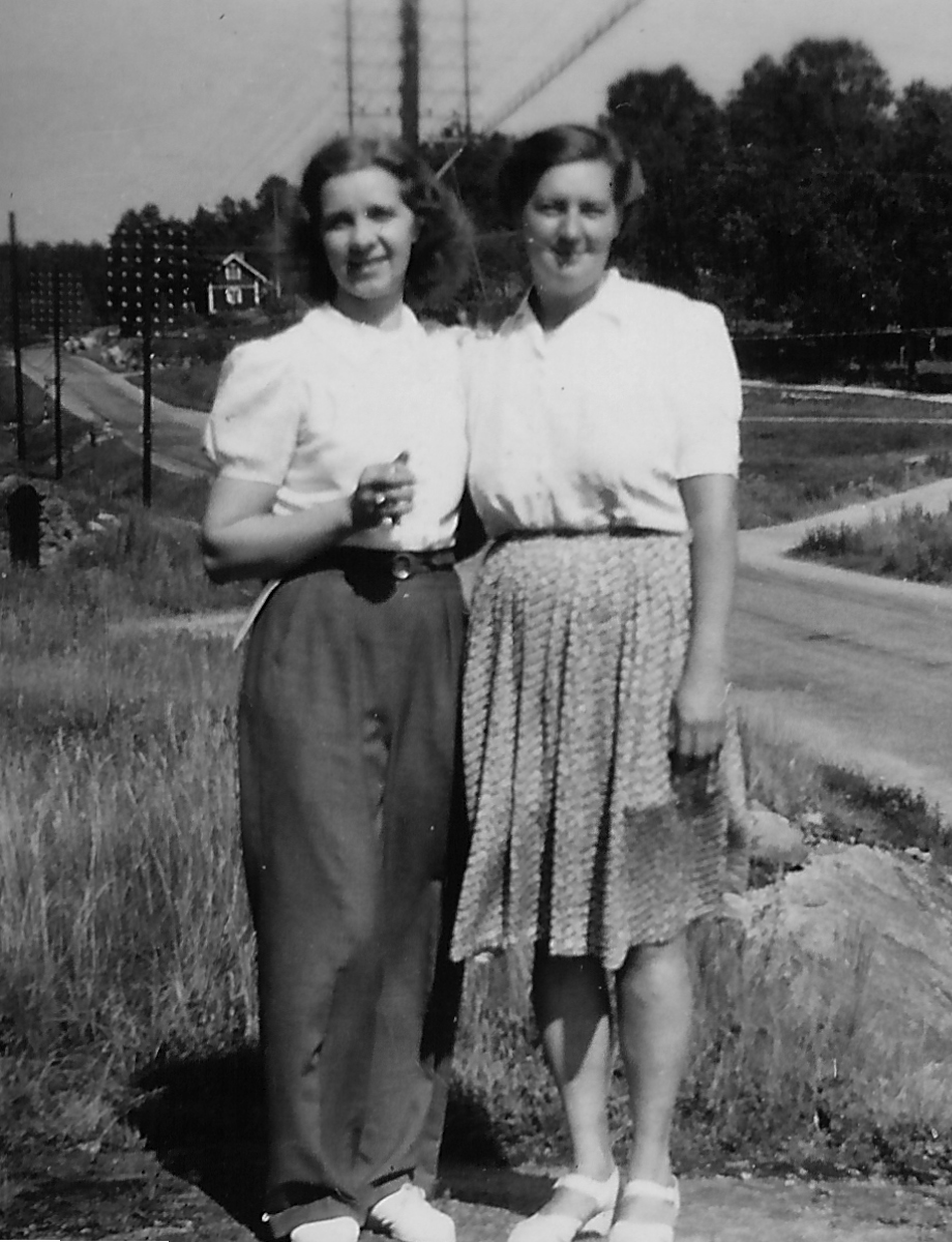Signe och sonja bergman.jpg